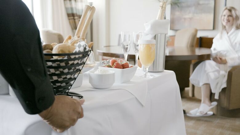 Hotel River Cree Resort And Casino