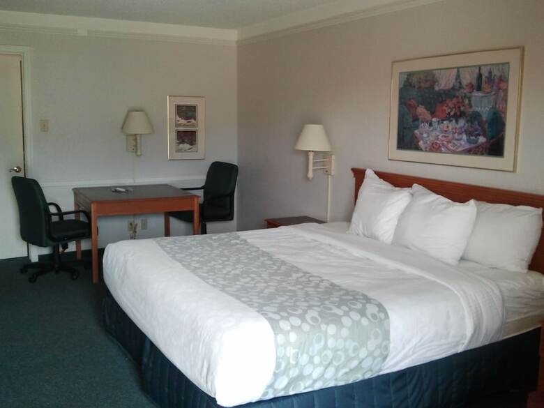 Hotel Good Gracious Inn