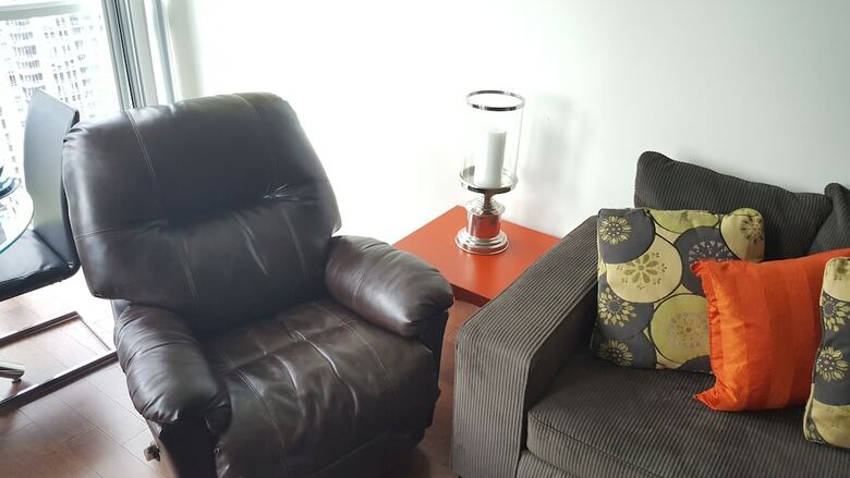 Custom-made Luxury Suite-by Elite Suites
