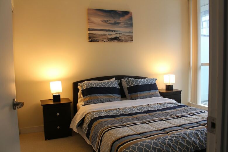 Custom-made Luxury Suite-by Elite Suites
