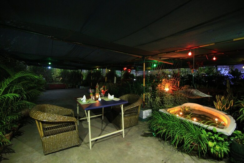 Dynasty Hotel