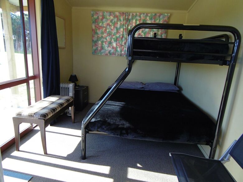 Glenavys Waitaki River Motor Camp - Caravan Park