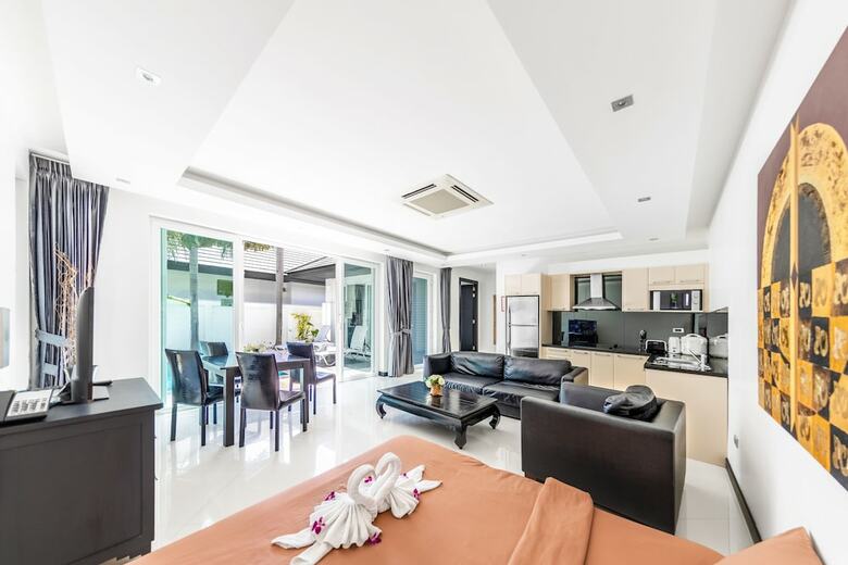 Colibri Pool Villa Pattaya