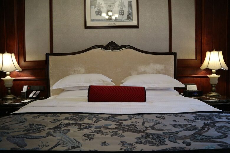 Shanghai Donghu Hotel