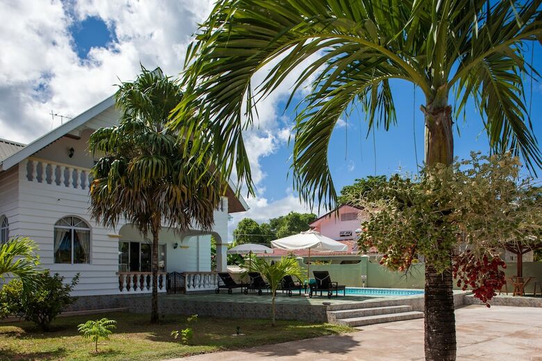 Villa Aya