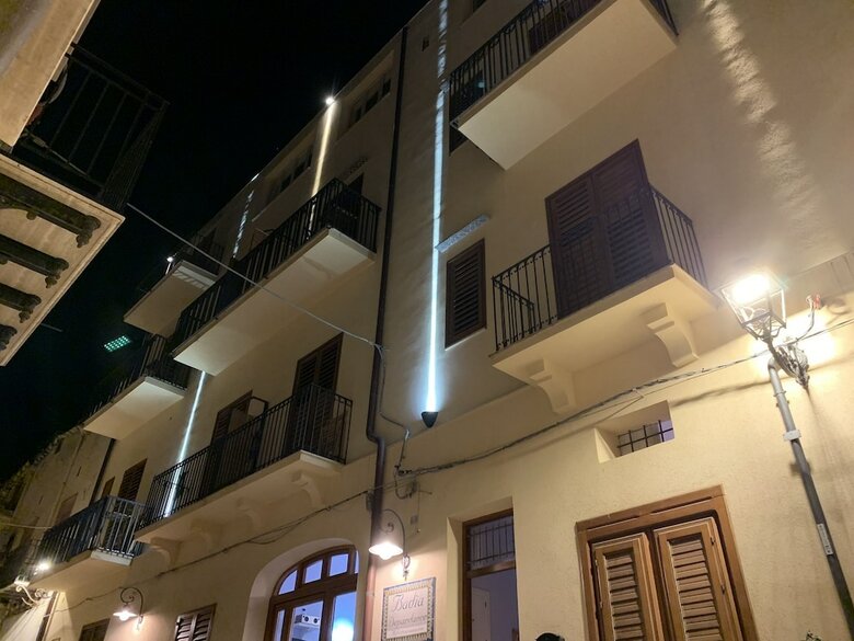 Hotel Badia Rooms & Breakfast