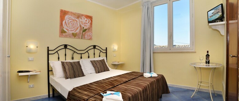 Hotel Badia Rooms & Breakfast