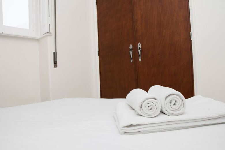Hostal Sant Jordi Hostel Lisbon