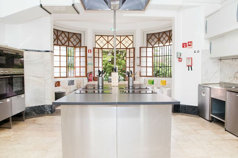 Hostal Sant Jordi Hostel Lisbon