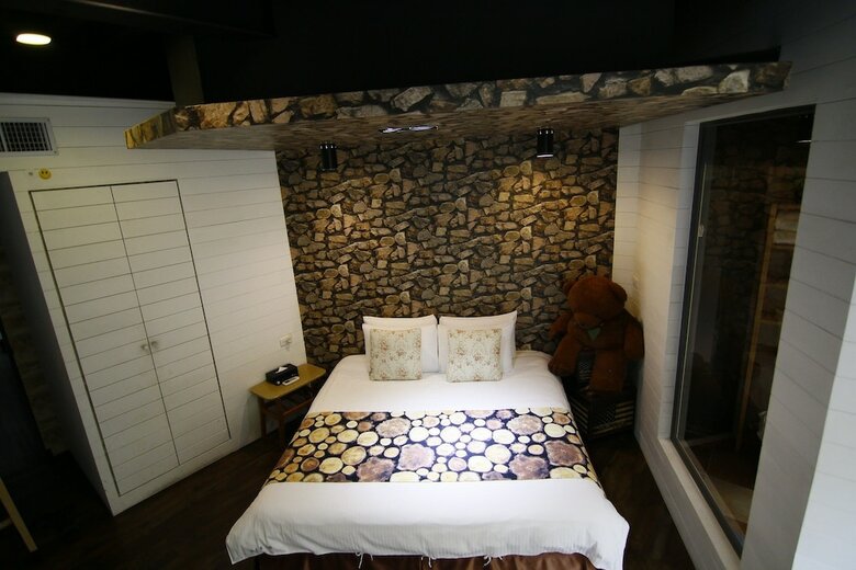 Sun Moon Lake 5boat B&B