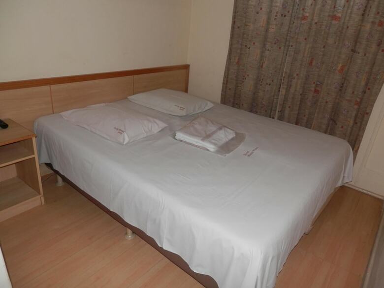 Hotel Oyo Girassol Carioca