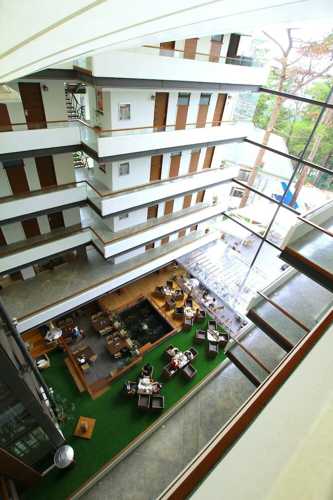 Hotel Grand Sierra Pines Baguio