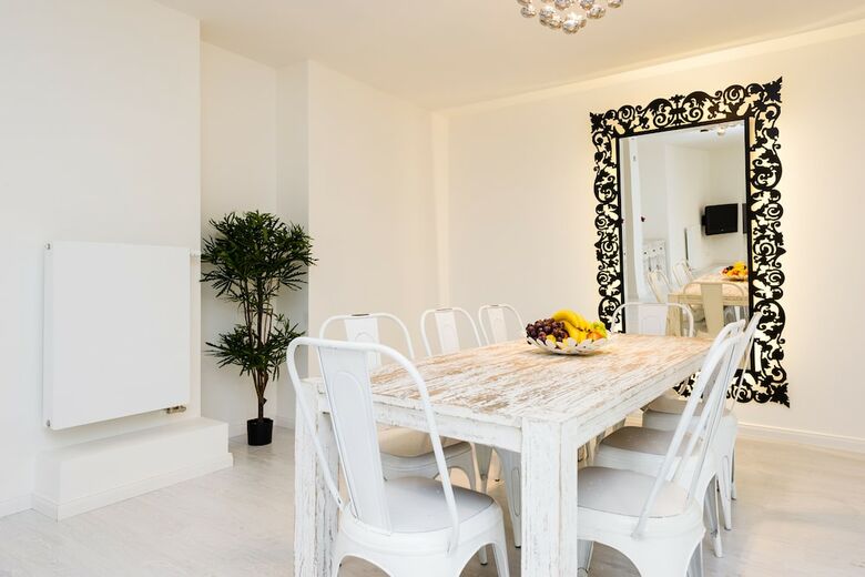 Empirent Mucha Apartments