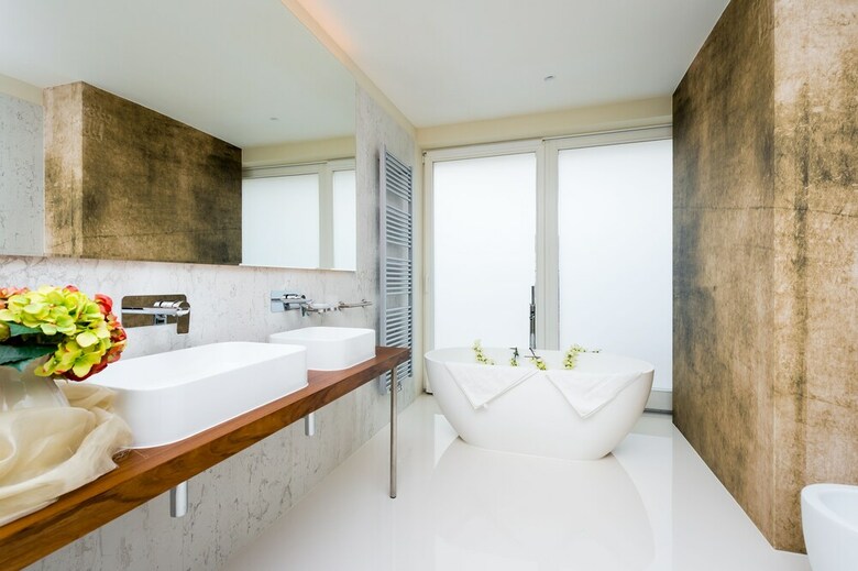 Empirent Mucha Apartments