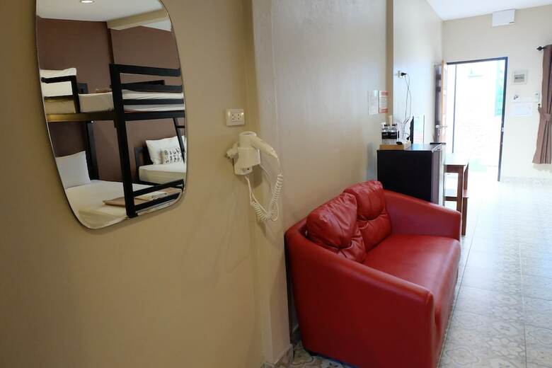 Hostal Warm Well Hostel Kanchanaburi