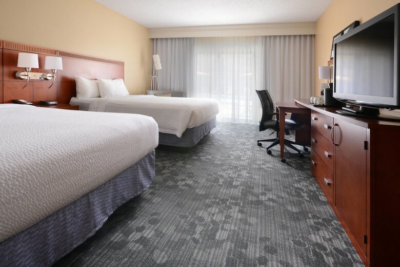 Hotel Courtyard By Marriott Dallas Richardson At Spring Valley