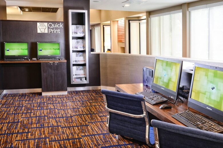 Hotel Courtyard By Marriott Dallas Richardson At Spring Valley