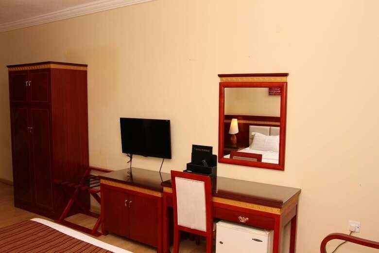 Hotel Rosebud