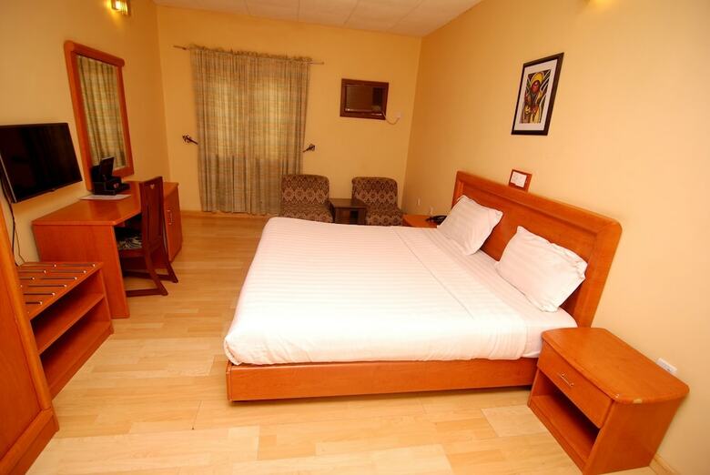 Hotel Rosebud