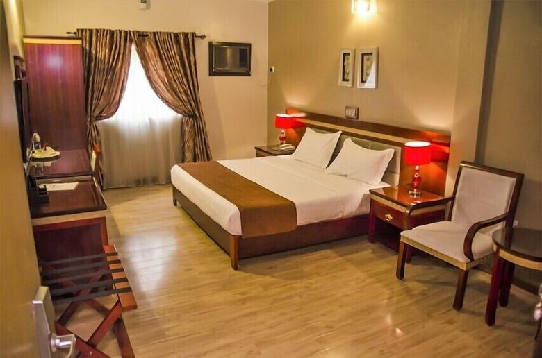 Hotel Rosebud