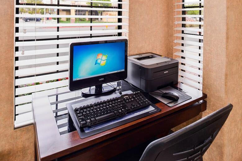Best Western Airpark Hotel