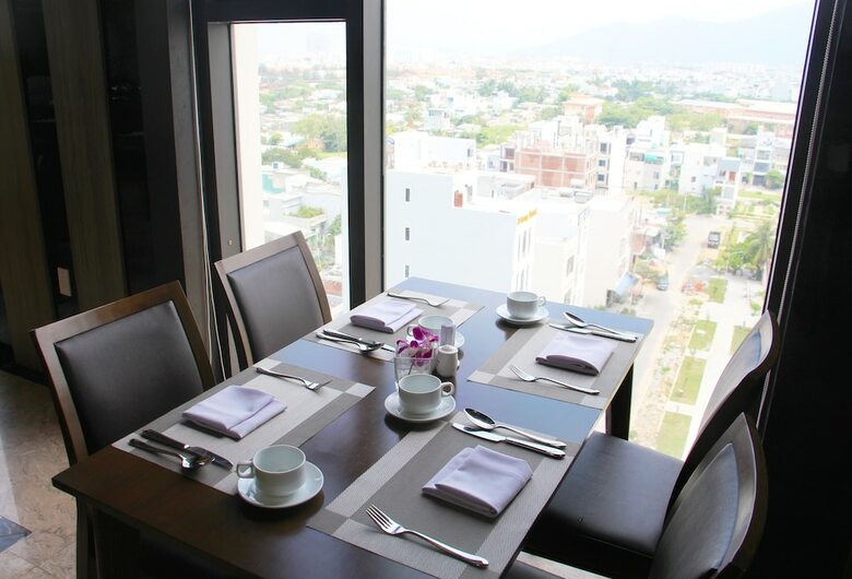 Danaciti Hotel