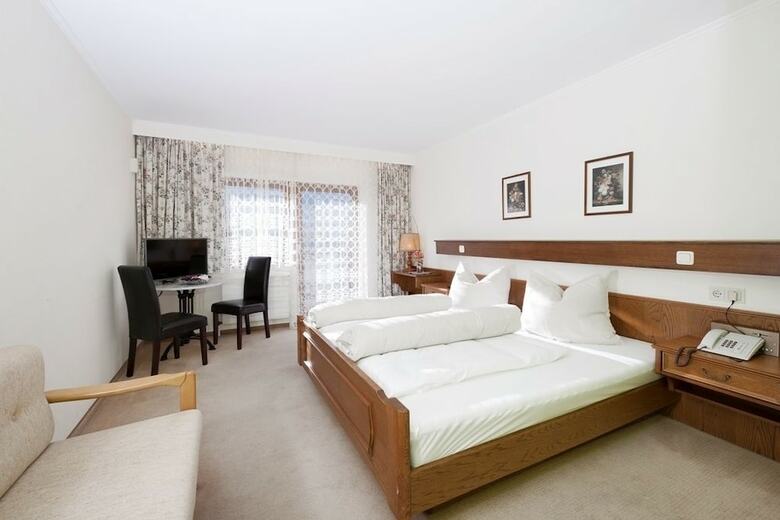 Hotel Bernhard Am See