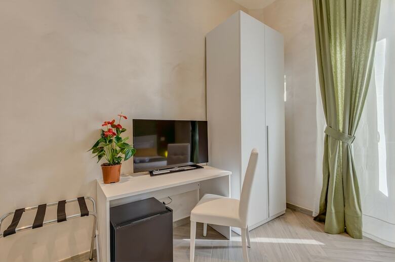 Penta Luxury House