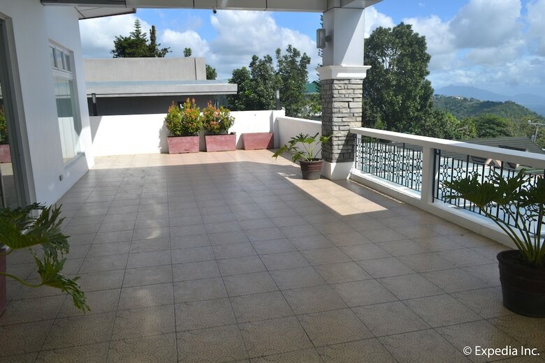 Vista Real Hotel
