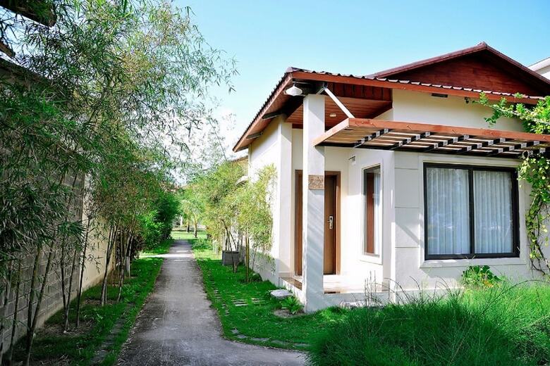 Hotel Bao Ninh Beach Resort