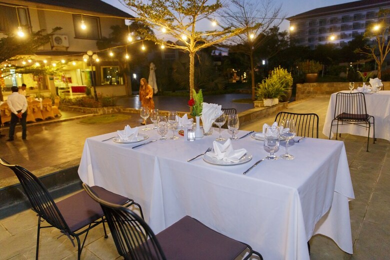 Hotel Bao Ninh Beach Resort