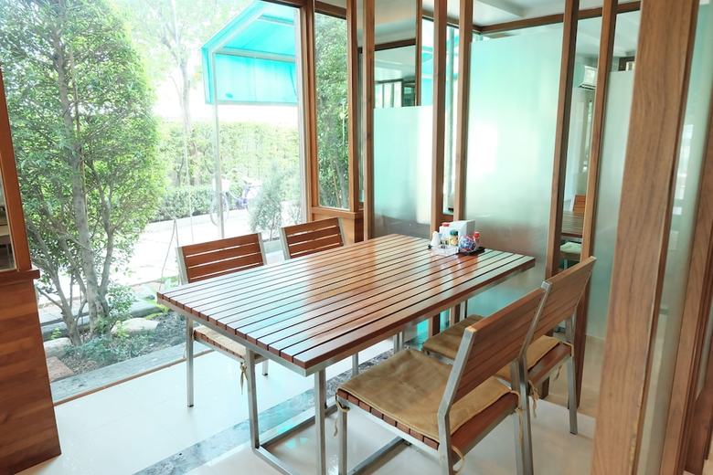 Hotel Green Mansion & Service Apartment