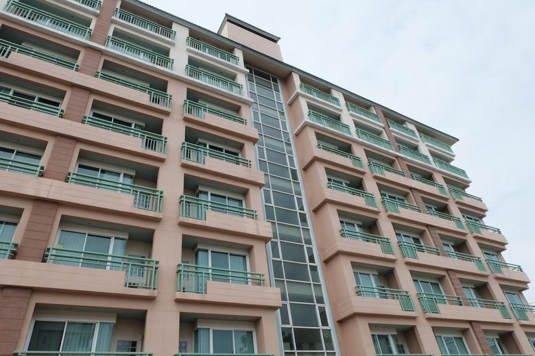 Hotel Green Mansion & Service Apartment