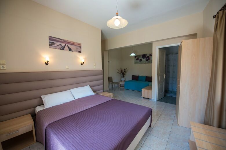 Theano Hotel
