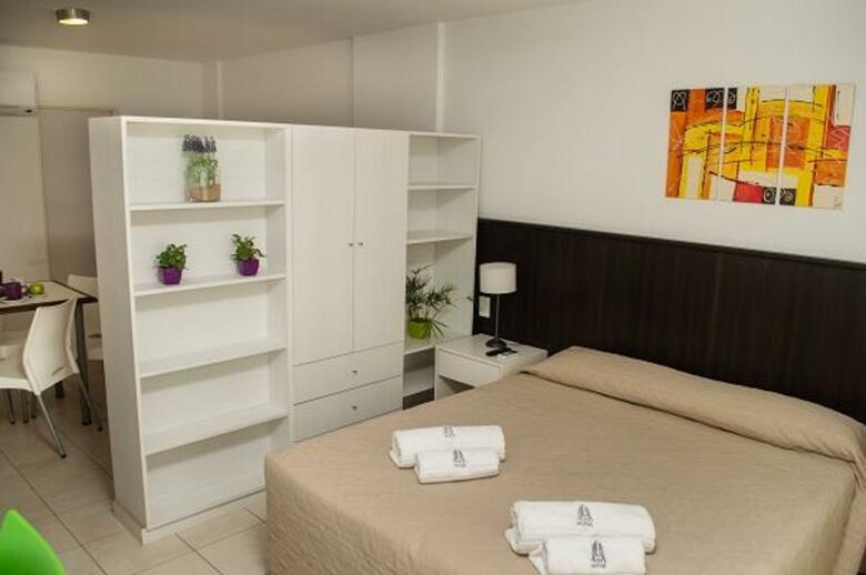 Apartamentos Torre Potos�
