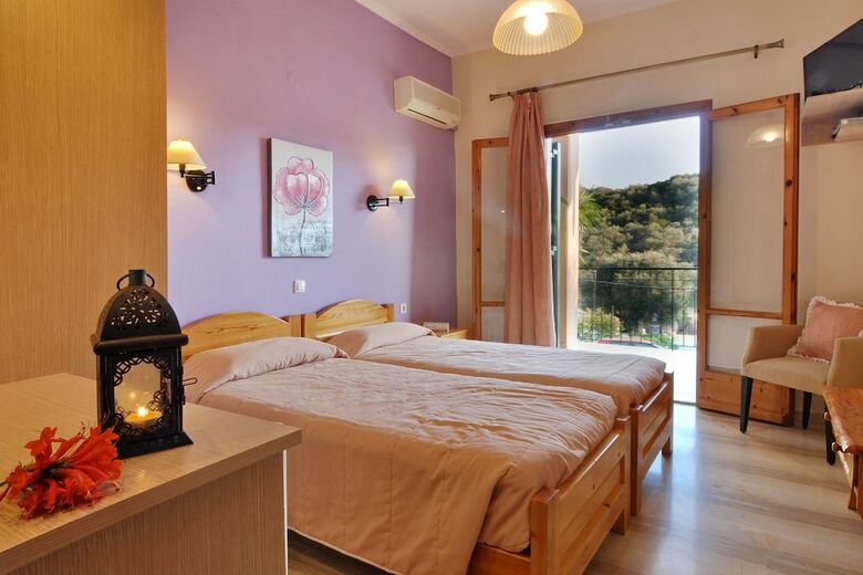 Hotel Marilena Studios