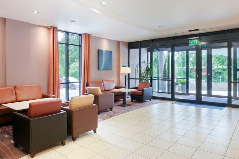 Holiday Inn Express Hotel Dublin Airport