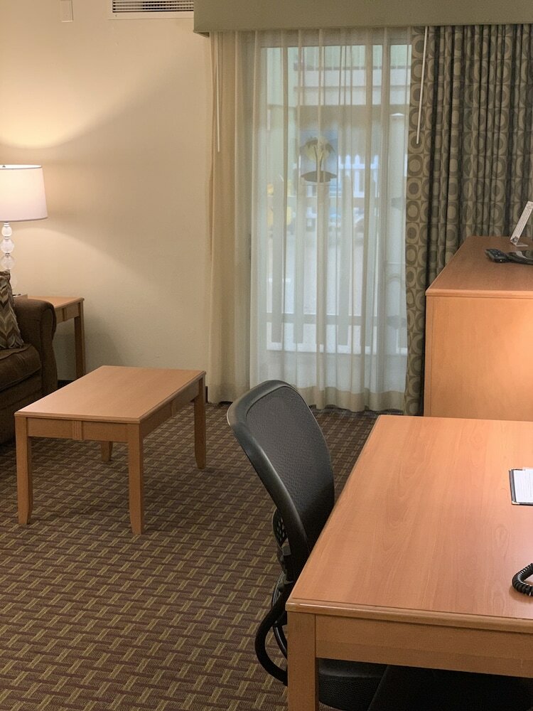 Hotel Ramada By Wyndham Marquette