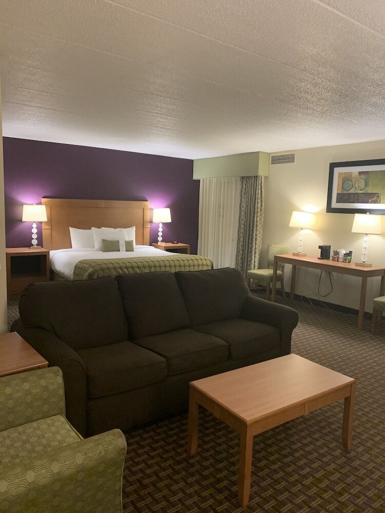 Hotel Ramada By Wyndham Marquette