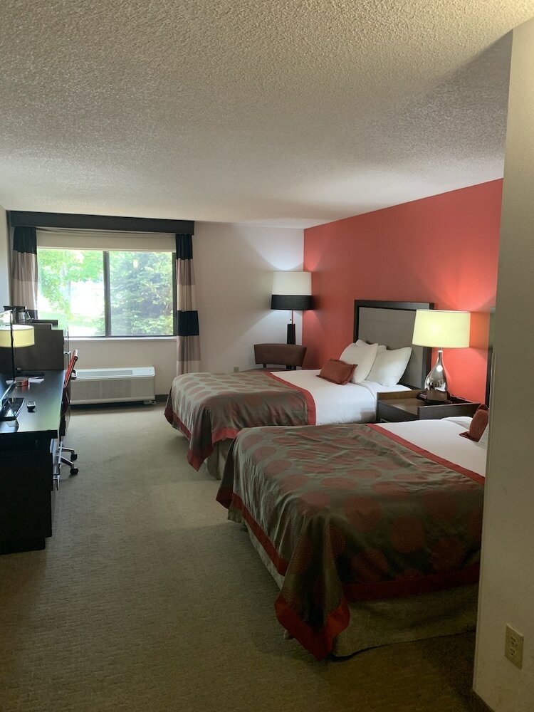 Hotel Ramada By Wyndham Marquette