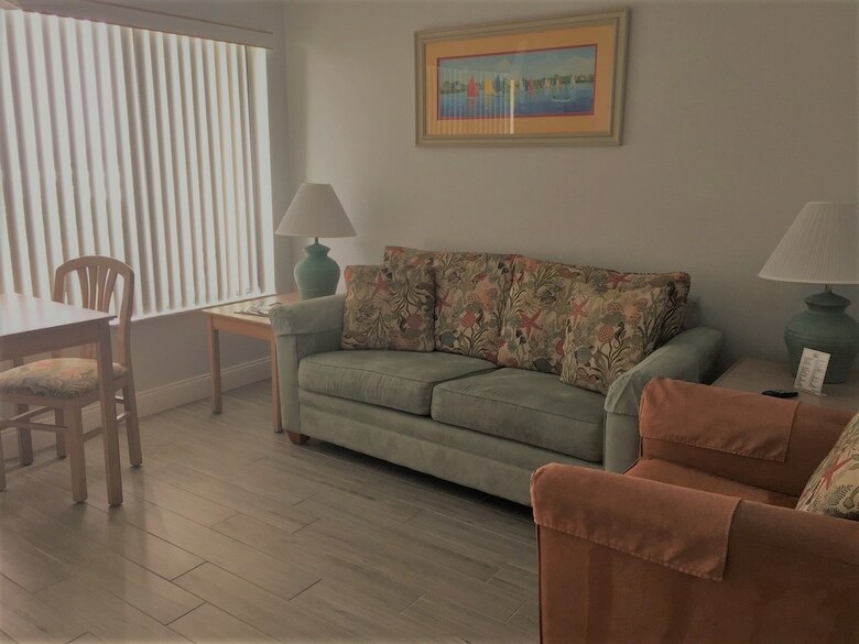 Tuckaway Shores Resort