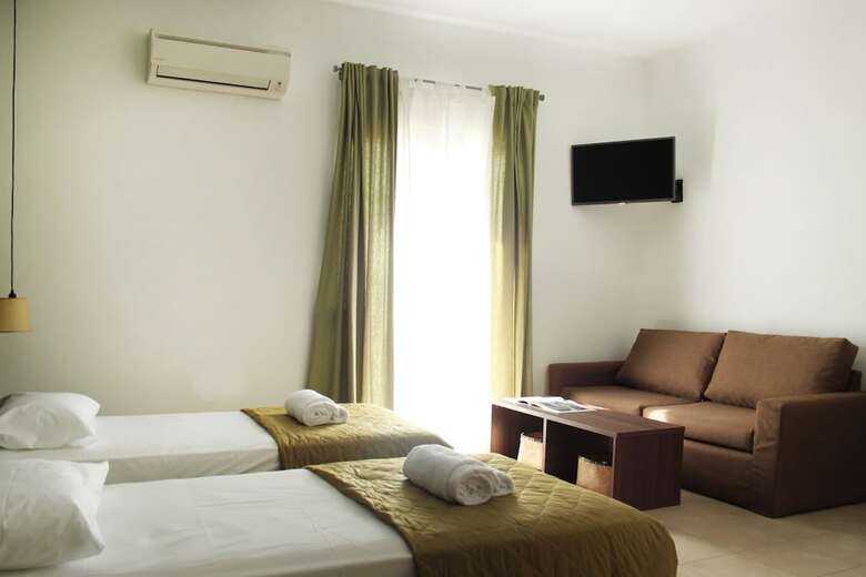 Aparthotel Krinis Apartments