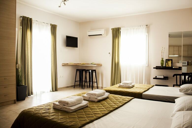 Aparthotel Krinis Apartments