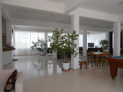 Mariliza Beach Hotel