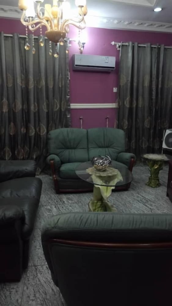 T.s. Hotel
