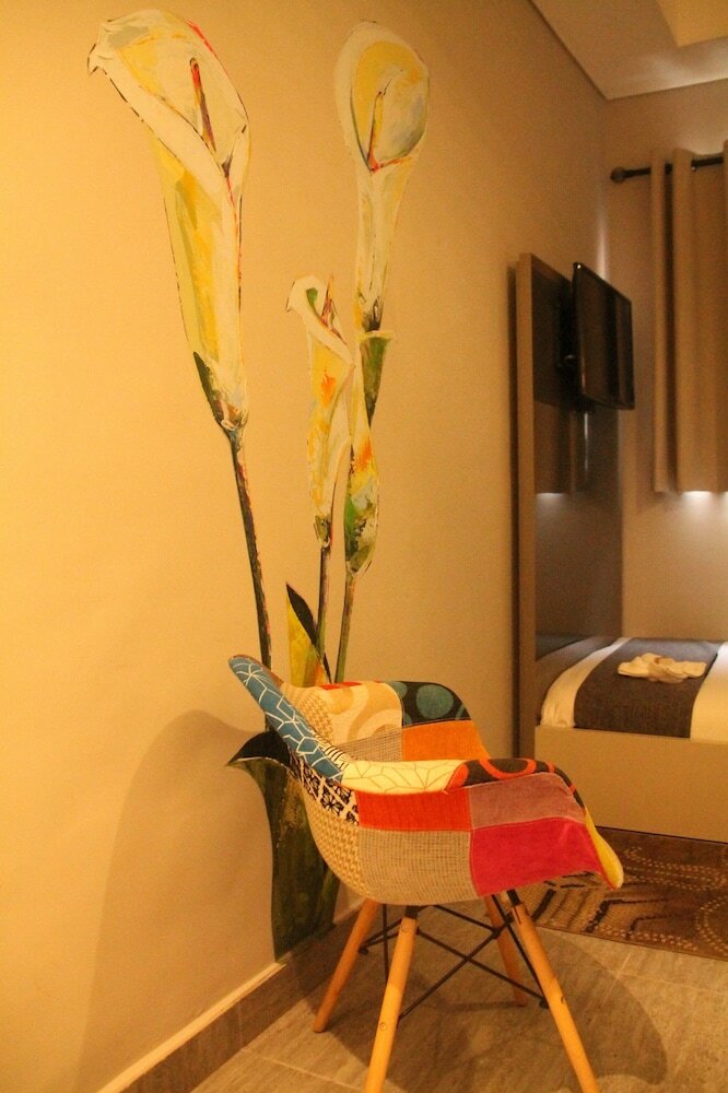 Urbano Hotel By Roots