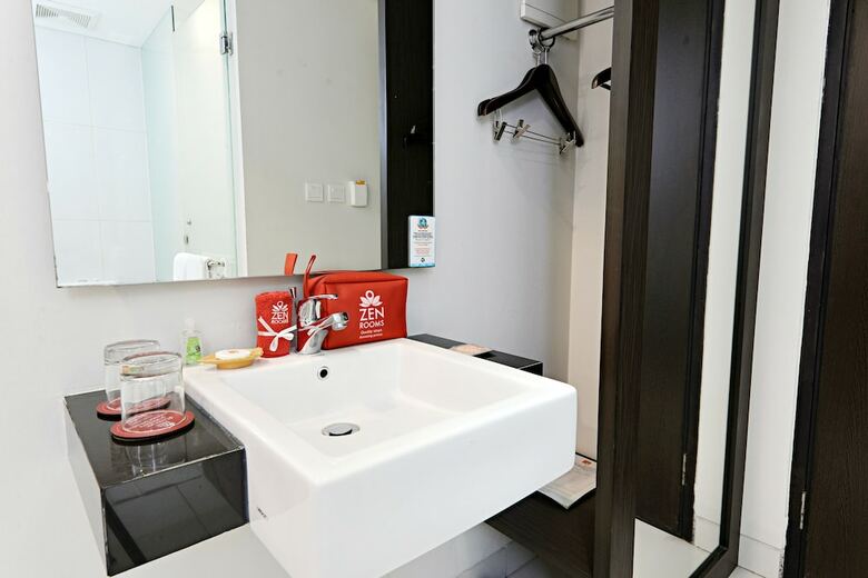 Hotel Zen Rooms Tebet Area