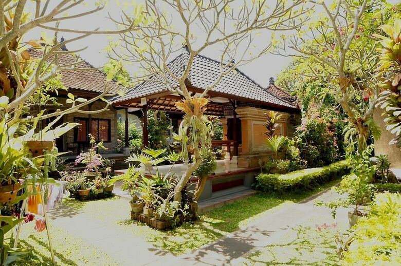 Hotel Suastika Lodge