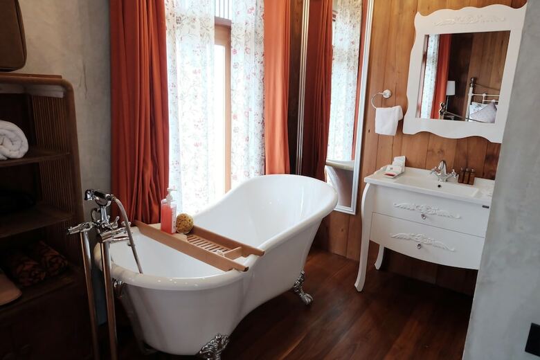 Hotel Rimrabeang Amphawa Cafe And Suite