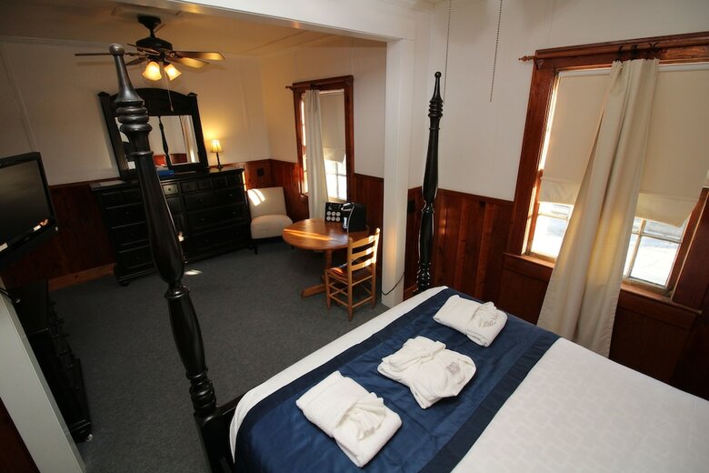 Hotel Nags Head Beach Inn By Kees Vacations